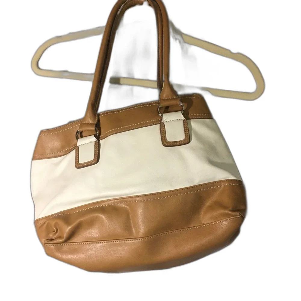 Liz. Claiborne purse 2 tone cream and tan‎